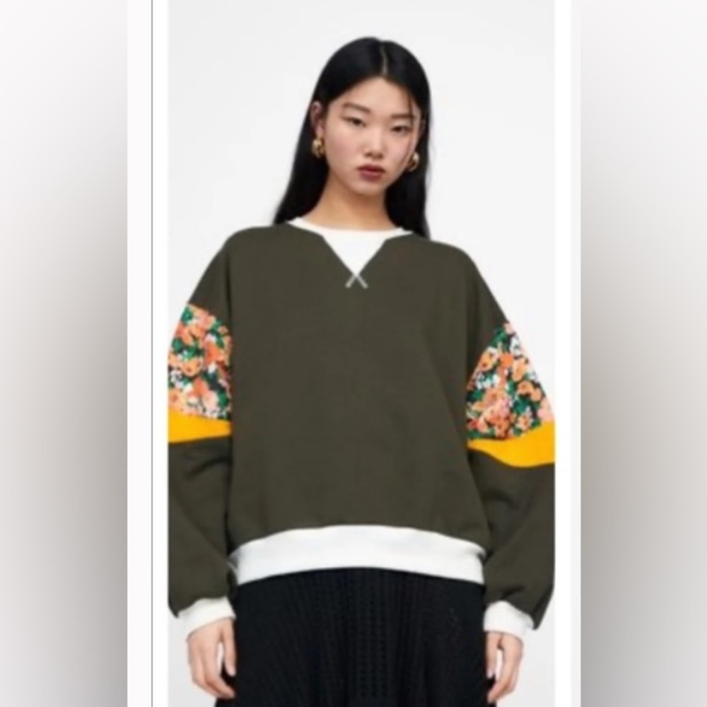 ZARA Cropped Sweatshirt Patchwork Color Block Olive Green Floral Sleeve Sz S